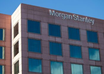 Morgan Stanley execs admit the traditional 9-to-5 banking day is officially dying