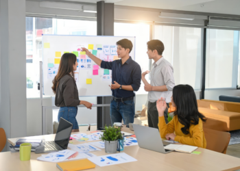 Small team HR leaders on the freedom and strain of scale