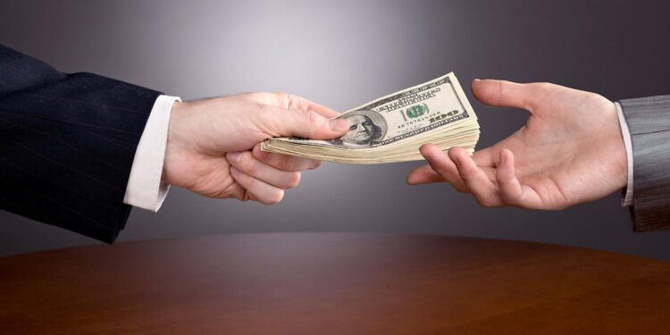 XRP holders can now borrow RLUSD on Ethereum through $280 million lending pool
