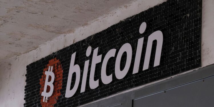 MSTR, BMNR, COIN, CRCL Stocks Slide After Bitcoin Falls Below $63K