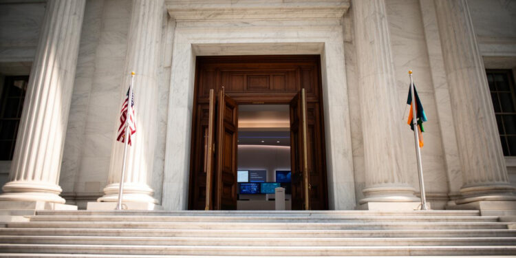 OCC Grants Preliminary Approval for Two Crypto-Focused National Banks — BigGo Finance