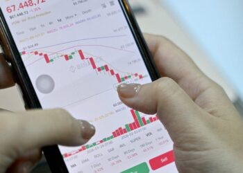 Dubai Police arrest six over Dh2.6 million cryptocurrency fraud