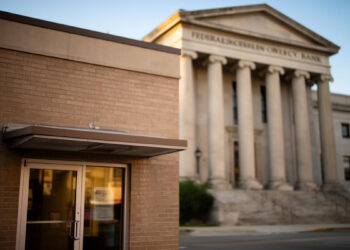 US Community Banks Sue OCC, Claiming Crypto Trust Bank Charters Overstep Authority — BigGo Finance